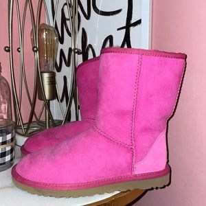 Pink Uggs